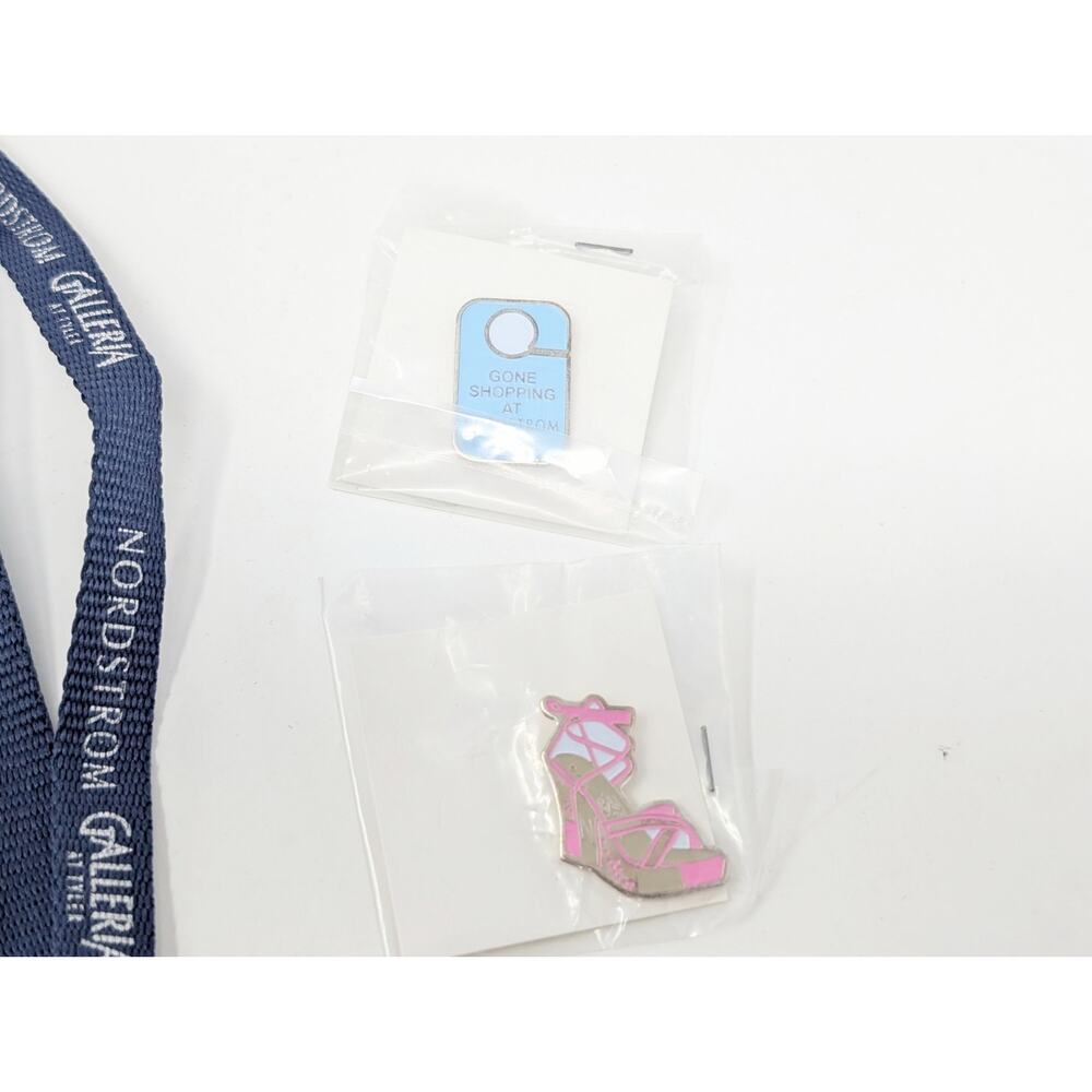 Nordstrom Galleria Tyler CA Shop Hop Lanyard Pins Gone Shopping Piano Purse Bus - Picture 4 of 7